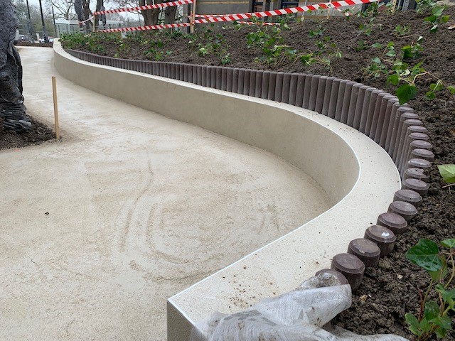 Muret de soutènement en béton armé enduit à Sucy En Brie(94)